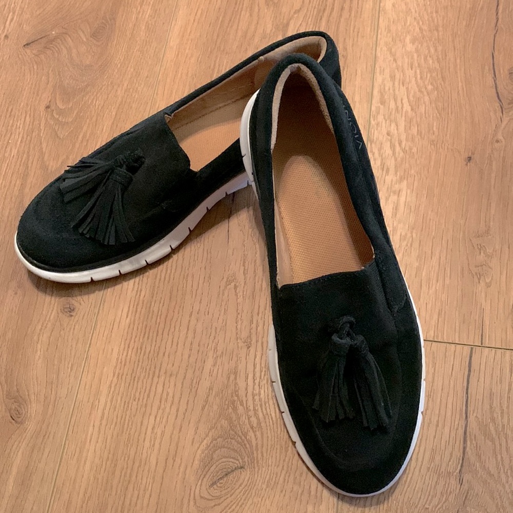 Vionic Quinn black suede and white sole slip on loafer with tassels